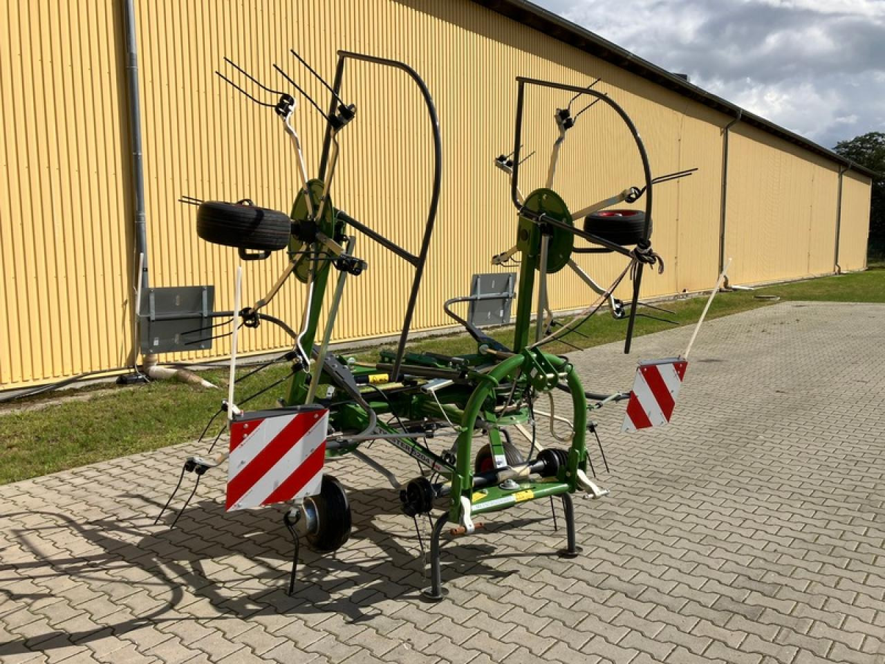 Fendt TWISTER 5204 AKTION - Χορτοσυλλέκτης: φωτογραφία 4 Fendt TWISTER 5204 AKTION - Χορτοσυλλέκτης: φωτογραφία 4