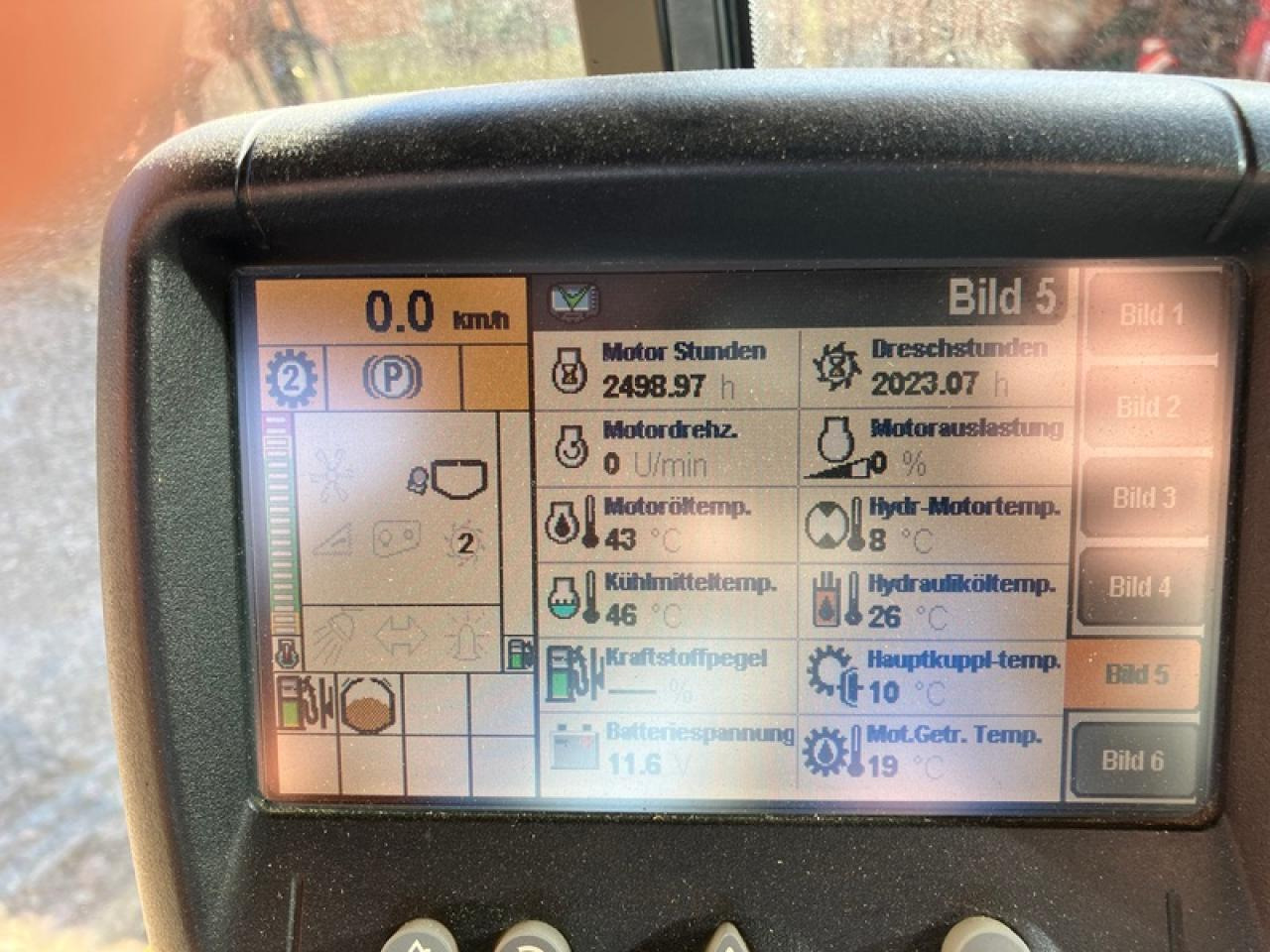 New Holland CX 8090 ALLRAD - Θεριζοαλωνιστική μηχανή: φωτογραφία 5 New Holland CX 8090 ALLRAD - Θεριζοαλωνιστική μηχανή: φωτογραφία 5