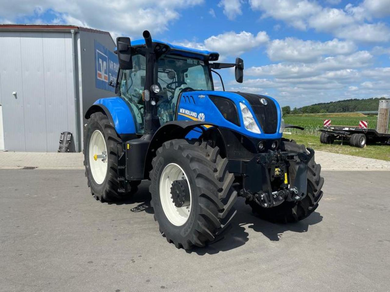 New Holland T 7.245 - Τρακτέρ: φωτογραφία 5 New Holland T 7.245 - Τρακτέρ: φωτογραφία 5