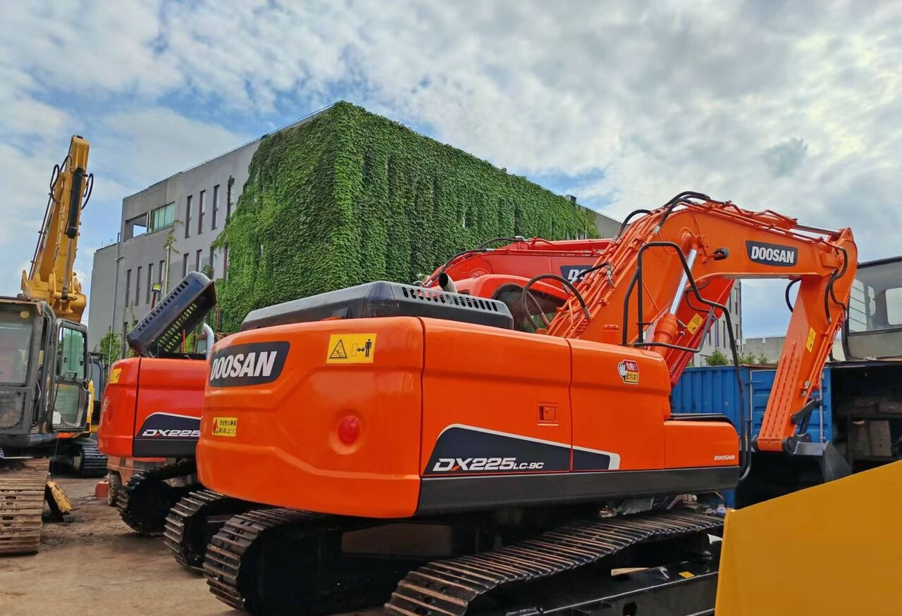 Doosan DX225LC - Ερπυστριοφόρος εκσκαφέας: φωτογραφία 4 Doosan DX225LC - Ερπυστριοφόρος εκσκαφέας: φωτογραφία 4