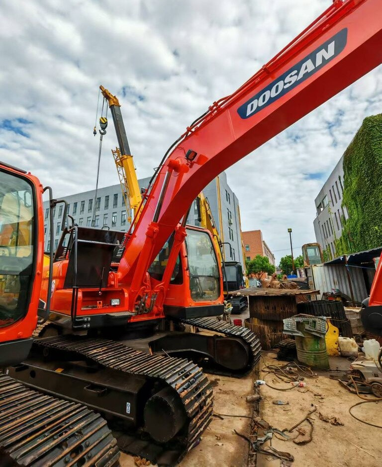 Doosan DX225LC - Ερπυστριοφόρος εκσκαφέας: φωτογραφία 3 Doosan DX225LC - Ερπυστριοφόρος εκσκαφέας: φωτογραφία 3