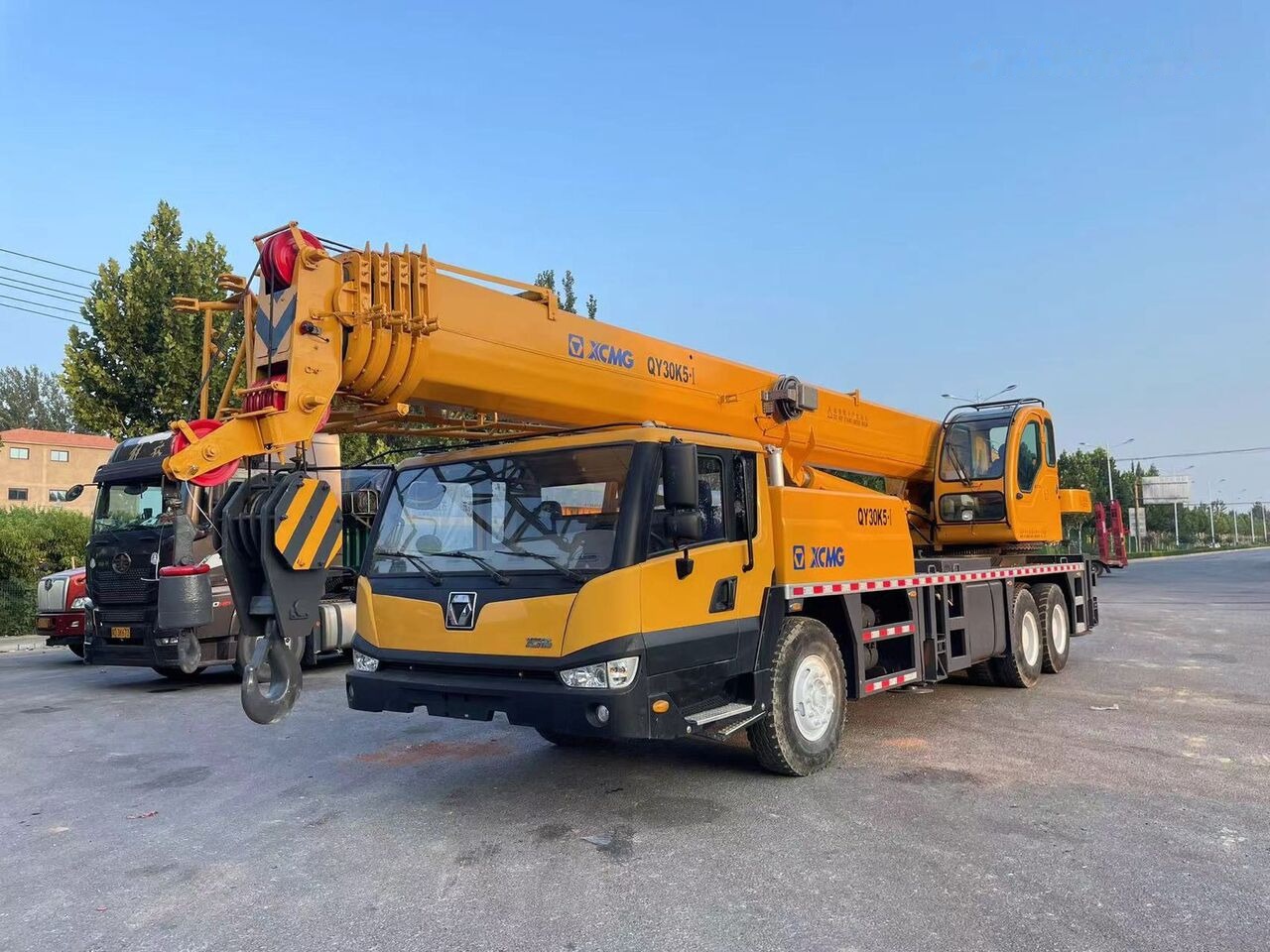 XCMG QY30K QY30KC - Τηλεσκοπικός γερανός: φωτογραφία 1 XCMG QY30K QY30KC - Τηλεσκοπικός γερανός: φωτογραφία 1