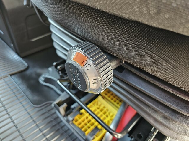 IVECO Daily 35S18 3.0 Koffer Voll-LED Navigation... - Επαγγελματικό αυτοκίνητο κόφα: φωτογραφία 4 IVECO Daily 35S18 3.0 Koffer Voll-LED Navigation... - Επαγγελματικό αυτοκίνητο κόφα: φωτογραφία 4