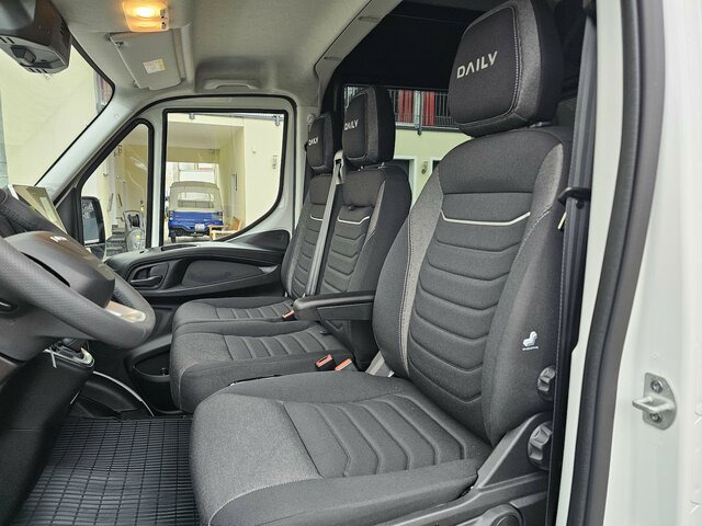 Βαν, Διπλοκάμπινο ελαφρύ επαγγελματικό IVECO Daily 35S18HA8V DOKA Hi-Matic 12m³ L2H2 7 Sitze...: φωτογραφία 40
