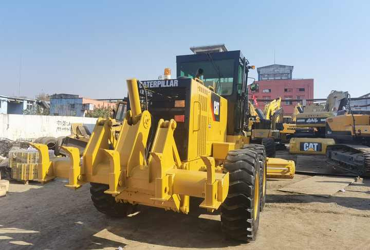 140K Japan Grader 140K 140G 140H Used Motor Graders For Caterpillar machine for sale - Γκρέιντερ: φωτογραφία 5 140K Japan Grader 140K 140G 140H Used Motor Graders For Caterpillar machine for sale - Γκρέιντερ: φωτογραφία 5
