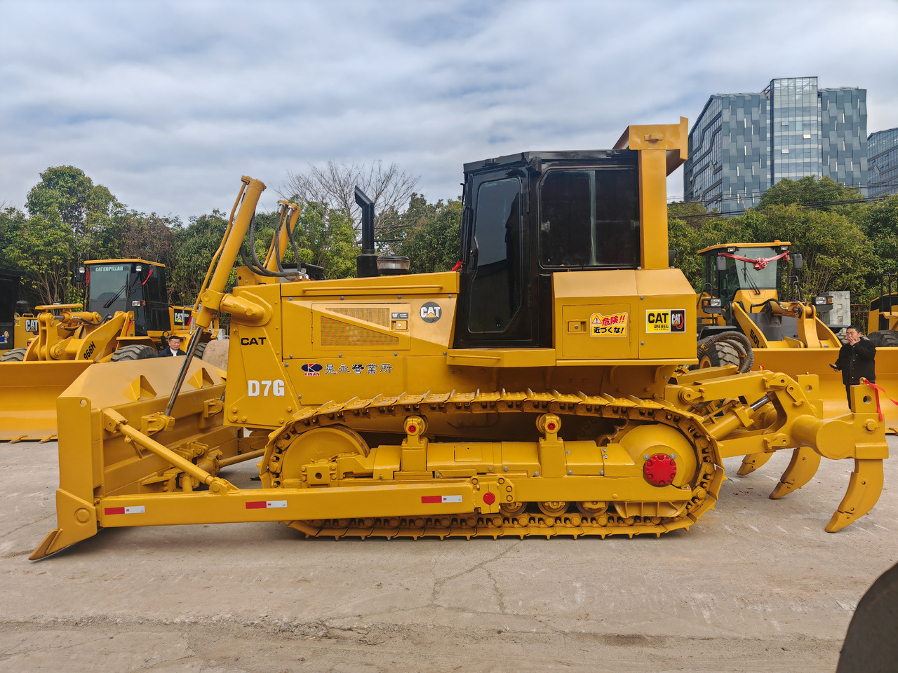 CAT D7G Bulldozer - Μπουλντόζα: φωτογραφία 2 CAT D7G Bulldozer - Μπουλντόζα: φωτογραφία 2