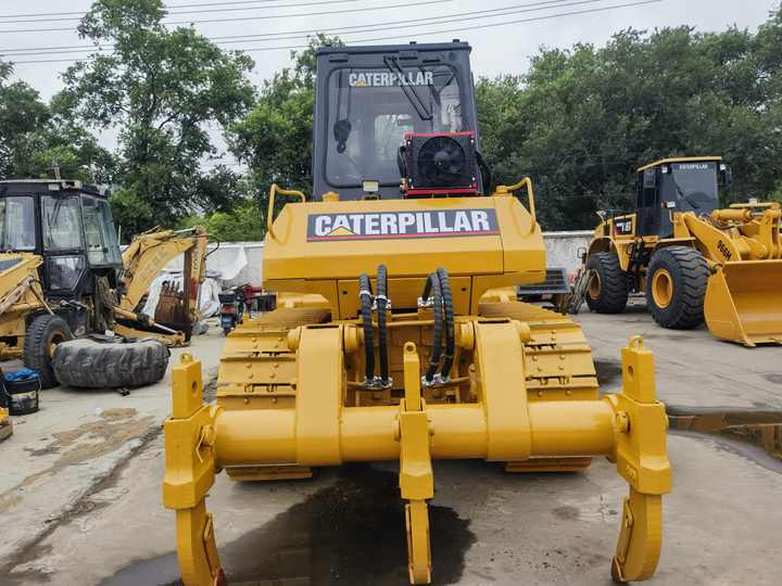 Good condition Used CAT D6G Bulldozers caterpillar used d6g bulldozer on hot sale in shanghai yard - Μπουλντόζα: φωτογραφία 2 Good condition Used CAT D6G Bulldozers caterpillar used d6g bulldozer on hot sale in shanghai yard - Μπουλντόζα: φωτογραφία 2