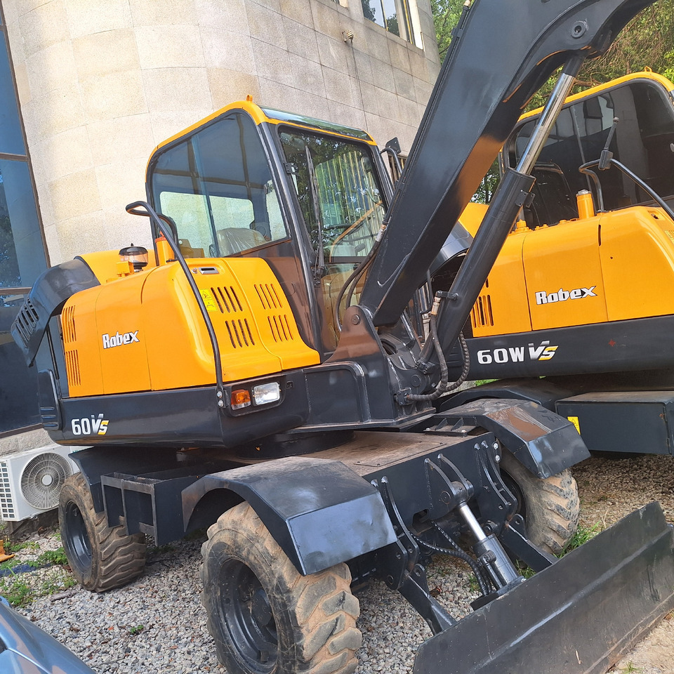 Hyundai 60vs  excavator - Τροχοφόρος εκσκαφέας: φωτογραφία 4 Hyundai 60vs  excavator - Τροχοφόρος εκσκαφέας: φωτογραφία 4