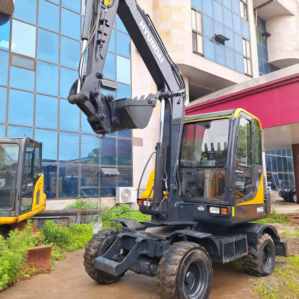 Hyundai HW60 excavator - Τροχοφόρος εκσκαφέας: φωτογραφία 4 Hyundai HW60 excavator - Τροχοφόρος εκσκαφέας: φωτογραφία 4
