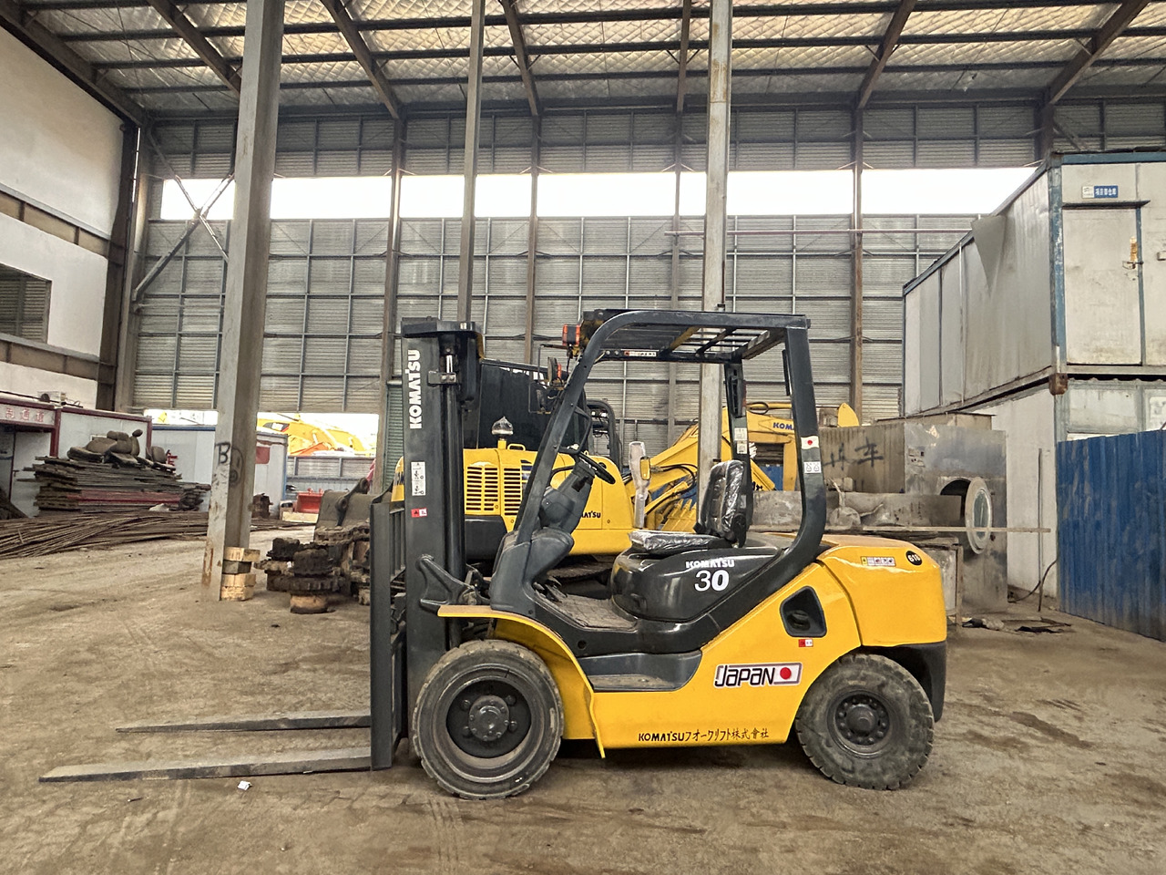 Komatsu FD30 Forklift - Πετρελαιοκίνητο περονοφόρο: φωτογραφία 1 Komatsu FD30 Forklift - Πετρελαιοκίνητο περονοφόρο: φωτογραφία 1
