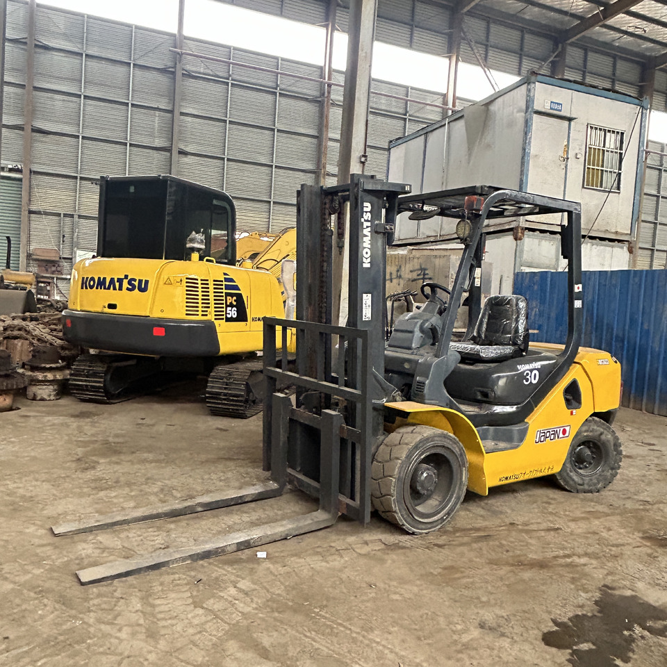Komatsu FD30 Forklift - Πετρελαιοκίνητο περονοφόρο: φωτογραφία 3 Komatsu FD30 Forklift - Πετρελαιοκίνητο περονοφόρο: φωτογραφία 3