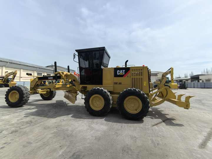 Low Working Hours Used Japan Motor Grader caterpillar 140h Grader cat 140H motor grader for sale - Γκρέιντερ: φωτογραφία 5 Low Working Hours Used Japan Motor Grader caterpillar 140h Grader cat 140H motor grader for sale - Γκρέιντερ: φωτογραφία 5