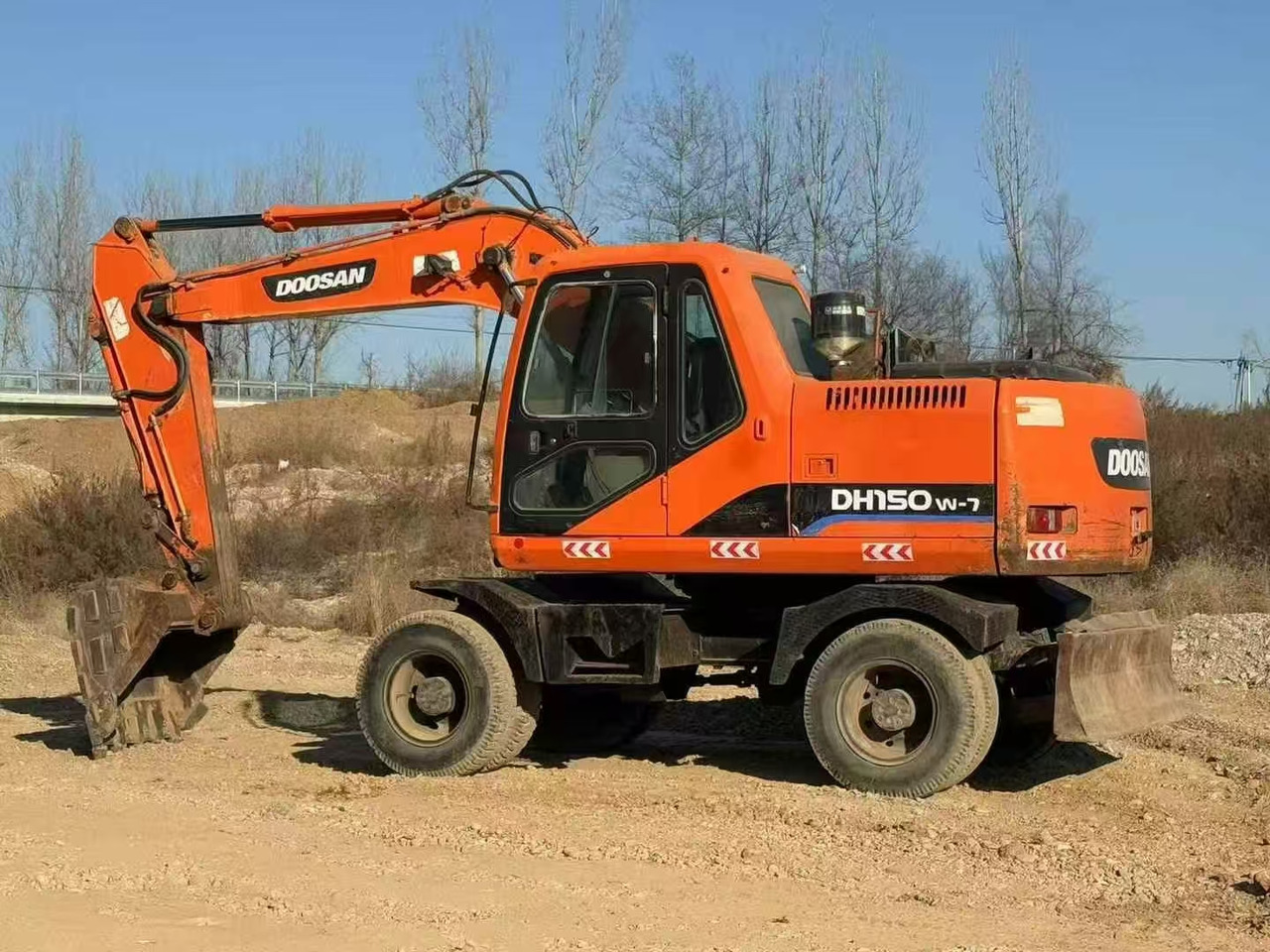 Doosan Doosan dh150w-7 wheel excavator - Τροχοφόρος εκσκαφέας: φωτογραφία 2 Doosan Doosan dh150w-7 wheel excavator - Τροχοφόρος εκσκαφέας: φωτογραφία 2