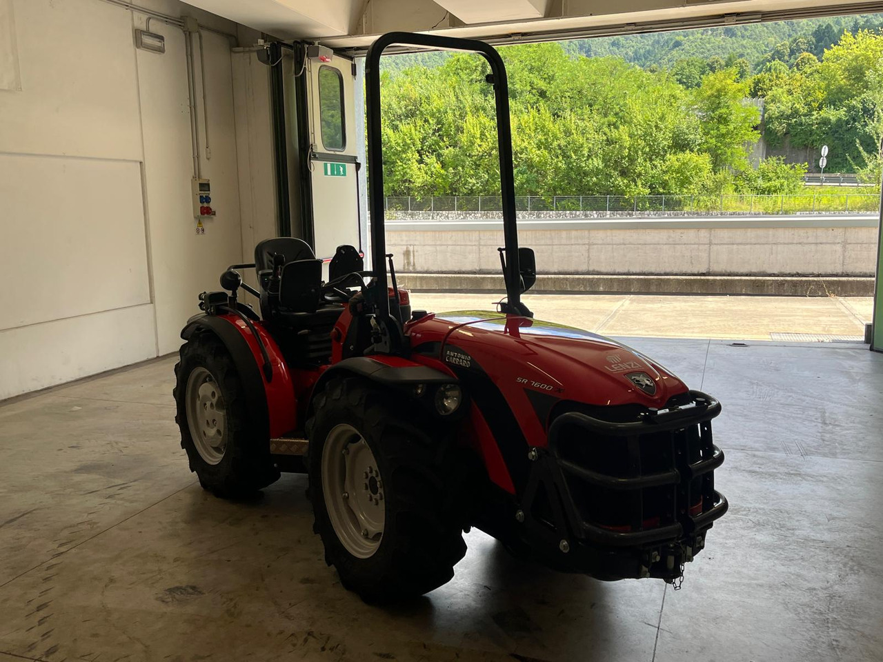 ANTONIO CARRARO INFINITY SR 7600 - Τρακτέρ: φωτογραφία 4 ANTONIO CARRARO INFINITY SR 7600 - Τρακτέρ: φωτογραφία 4