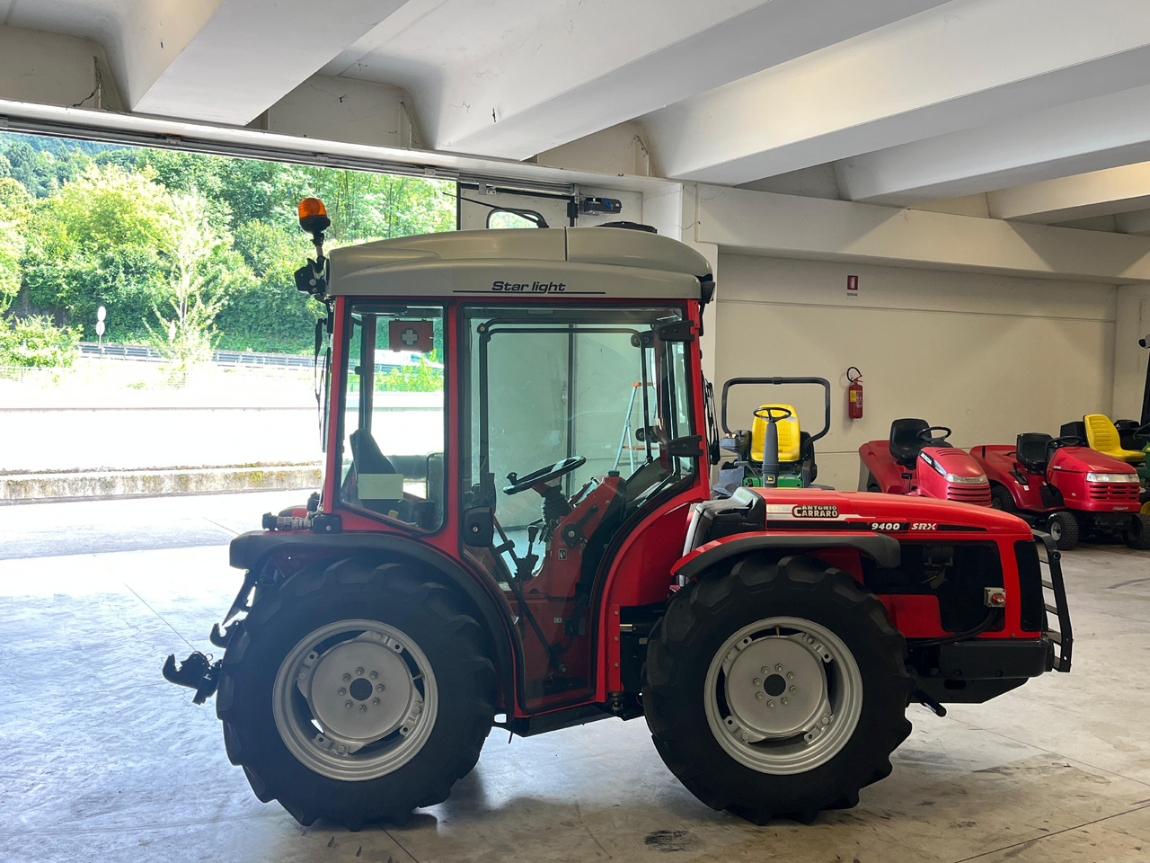 ANTONIO CARRARO SRX 9400 - Τρακτέρ: φωτογραφία 3 ANTONIO CARRARO SRX 9400 - Τρακτέρ: φωτογραφία 3