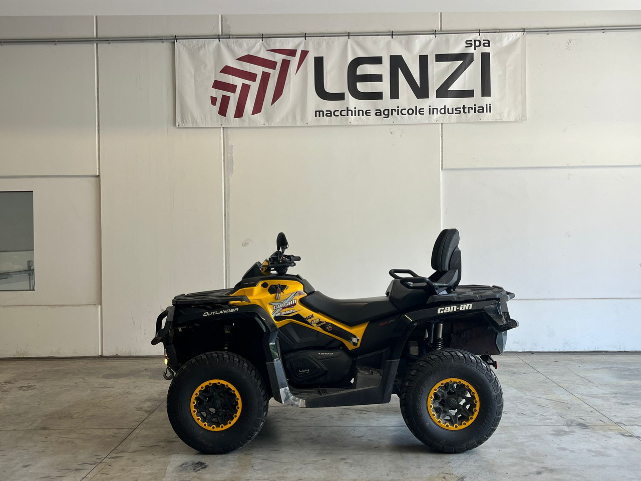 CAN-AM BRP OUTLANDER 1000 ROTAX 4X4 - Τετράκλινα: φωτογραφία 1 CAN-AM BRP OUTLANDER 1000 ROTAX 4X4 - Τετράκλινα: φωτογραφία 1