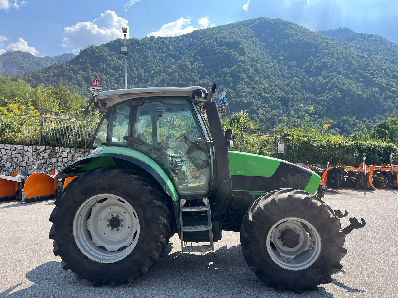 DEUTZ-FAHR AGROTRON K 420 - Τρακτέρ: φωτογραφία 4 DEUTZ-FAHR AGROTRON K 420 - Τρακτέρ: φωτογραφία 4