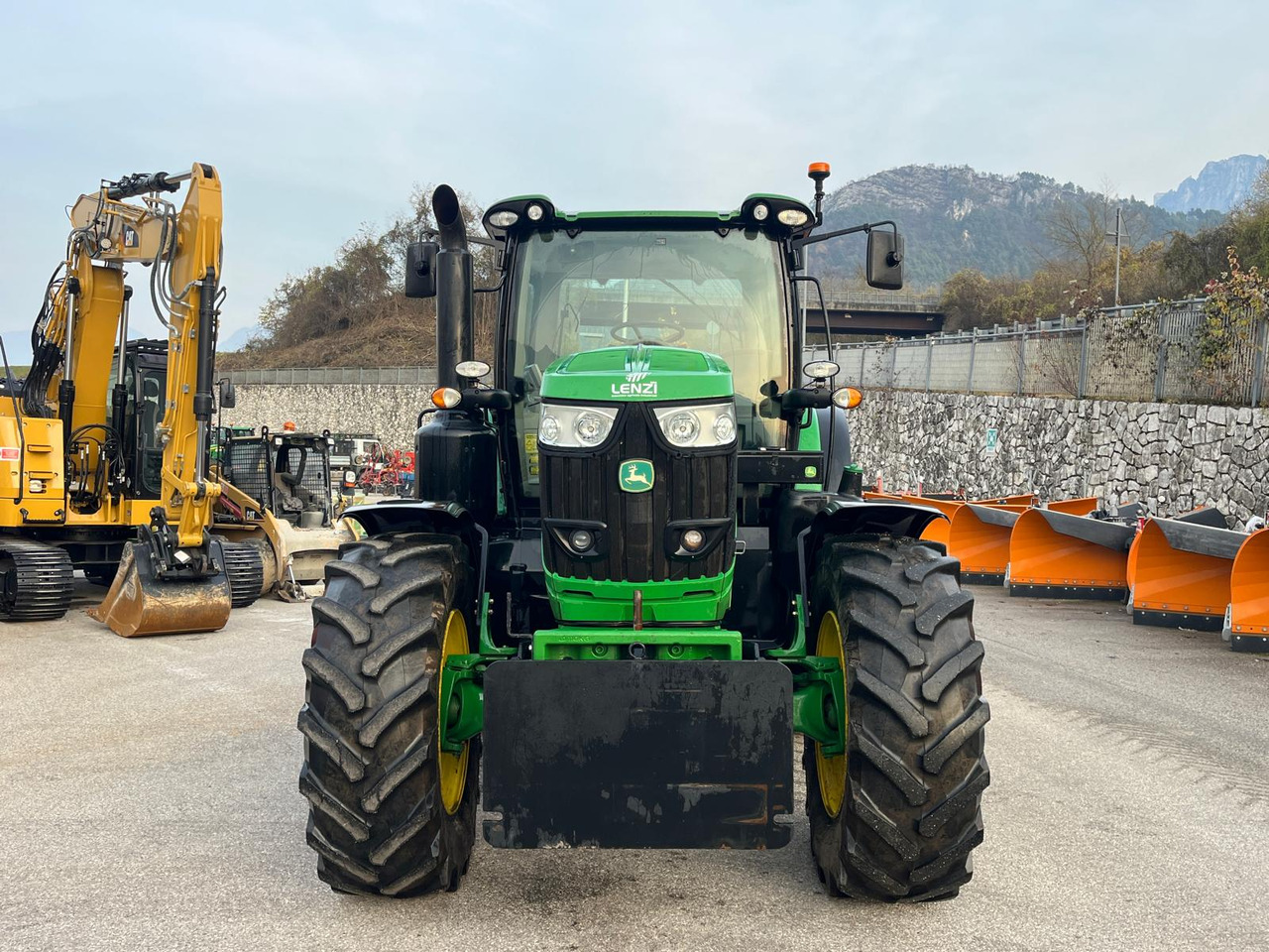 John Deere 6175R - Τρακτέρ: φωτογραφία 3 John Deere 6175R - Τρακτέρ: φωτογραφία 3
