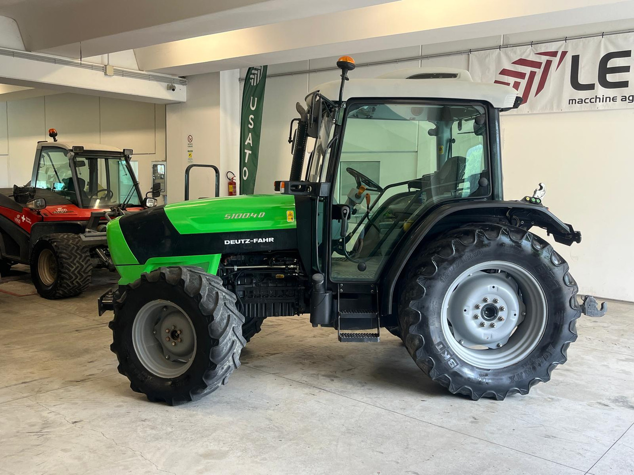 TRATTORE DEUTZ-FAHR 5100.4 D - Τρακτέρ: φωτογραφία 5 TRATTORE DEUTZ-FAHR 5100.4 D - Τρακτέρ: φωτογραφία 5