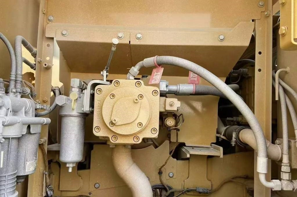 CAT 323 - Ερπυστριοφόρος εκσκαφέας: φωτογραφία 3 CAT 323 - Ερπυστριοφόρος εκσκαφέας: φωτογραφία 3
