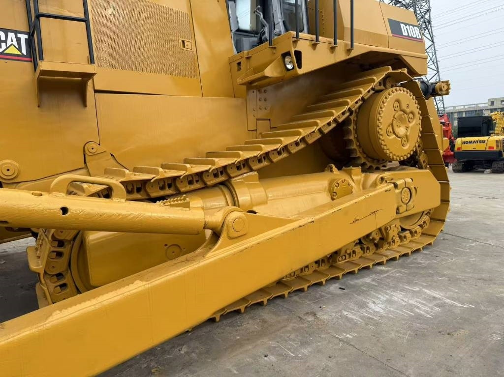 CAT D 10 R - Μπουλντόζα: φωτογραφία 2 CAT D 10 R - Μπουλντόζα: φωτογραφία 2