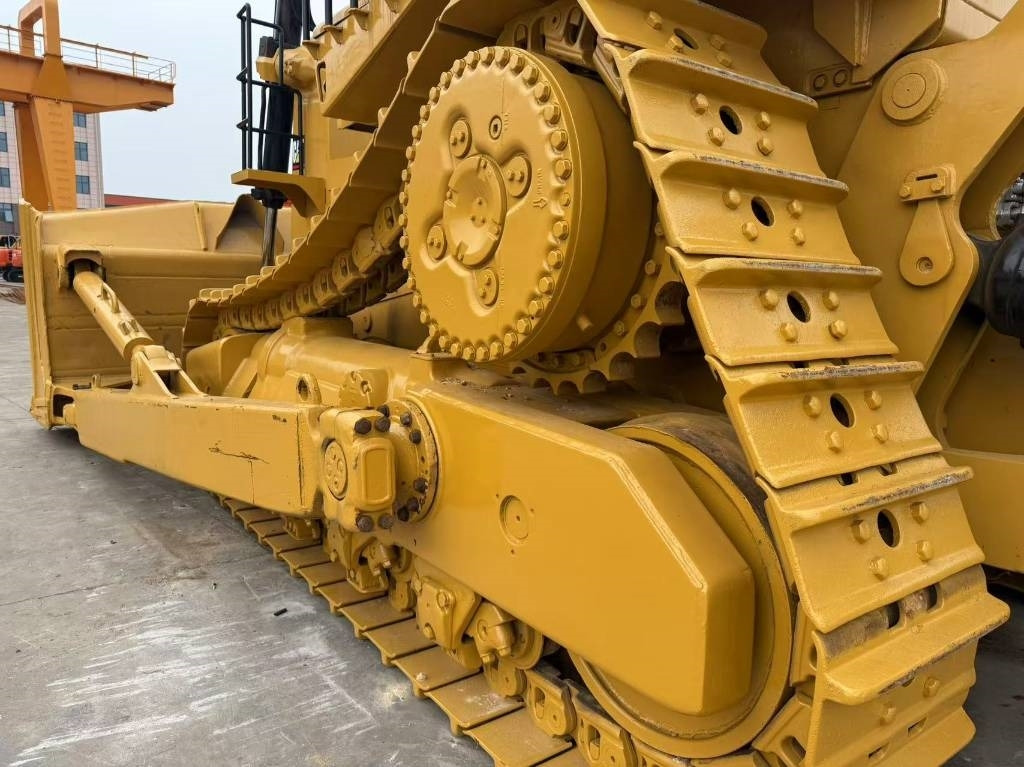 CAT D 10 R - Μπουλντόζα: φωτογραφία 4 CAT D 10 R - Μπουλντόζα: φωτογραφία 4