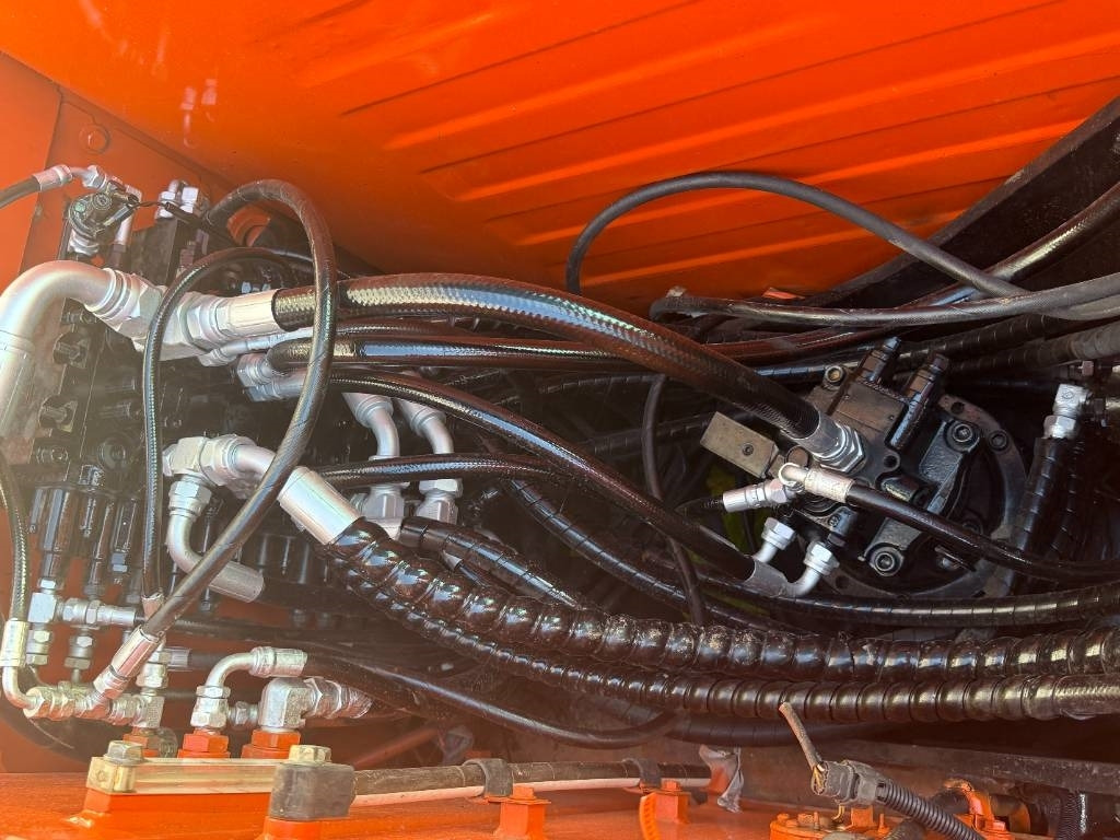 Ερπυστριοφόρος εκσκαφέας Doosan DX 75: φωτογραφία 7