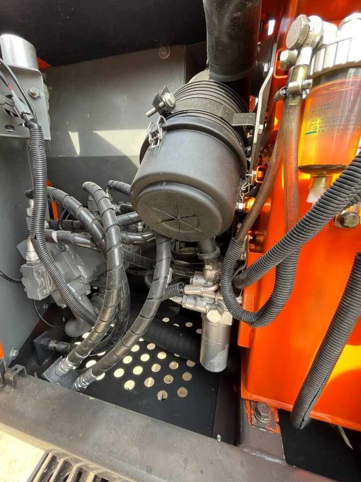 Ερπυστριοφόρος εκσκαφέας Hitachi 70: φωτογραφία 14