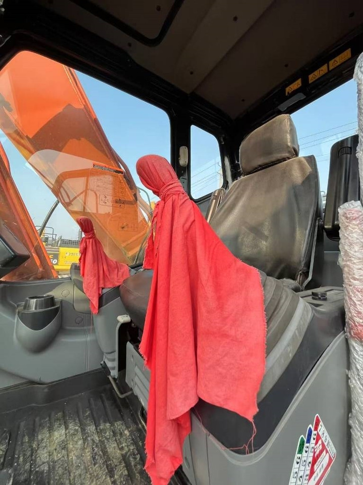 Hitachi ZX 160 - Ερπυστριοφόρος εκσκαφέας: φωτογραφία 3 Hitachi ZX 160 - Ερπυστριοφόρος εκσκαφέας: φωτογραφία 3