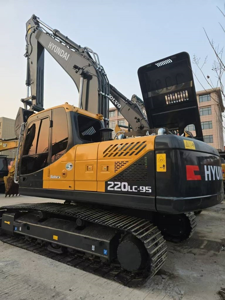 Hyundai 220-9 - Μίνι εκσκαφέας: φωτογραφία 1 Hyundai 220-9 - Μίνι εκσκαφέας: φωτογραφία 1