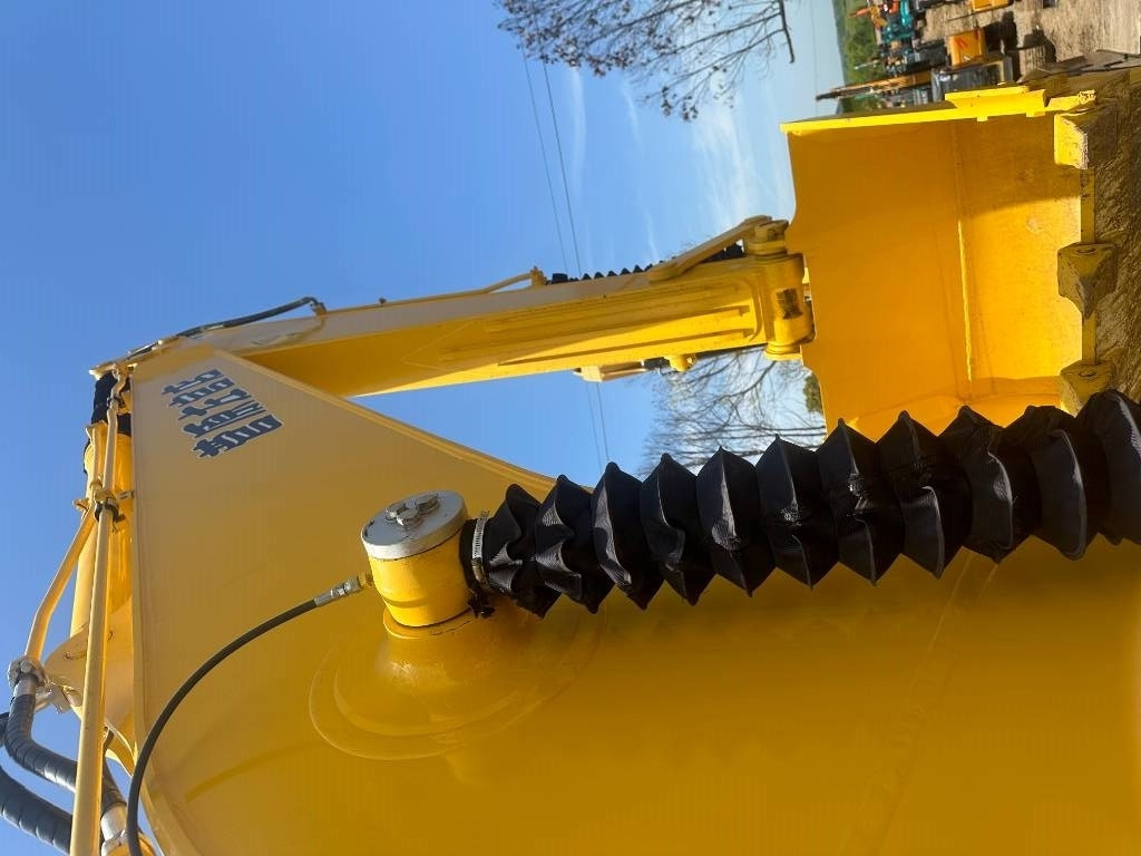 Komatsu PC 200-8 - Ερπυστριοφόρος εκσκαφέας: φωτογραφία 5 Komatsu PC 200-8 - Ερπυστριοφόρος εκσκαφέας: φωτογραφία 5