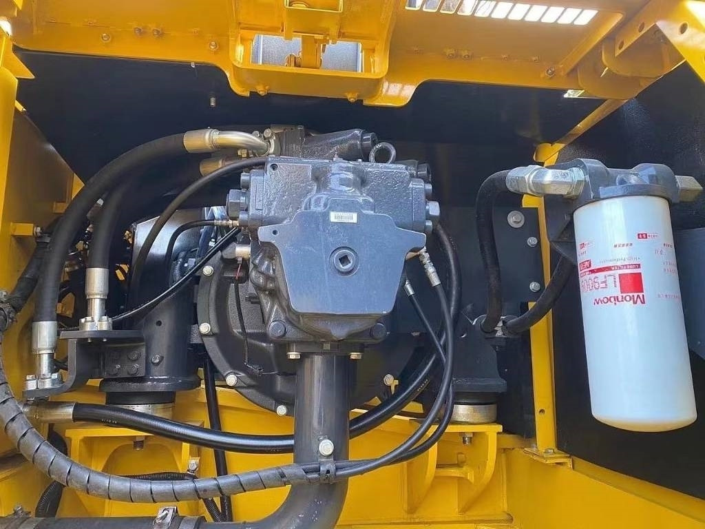 Komatsu PC 360 - Ερπυστριοφόρος εκσκαφέας: φωτογραφία 5 Komatsu PC 360 - Ερπυστριοφόρος εκσκαφέας: φωτογραφία 5