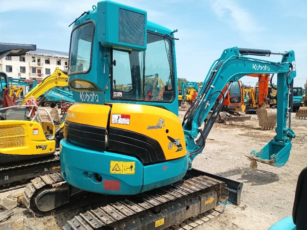 Kubota 30 - Μίνι εκσκαφέας: φωτογραφία 1 Kubota 30 - Μίνι εκσκαφέας: φωτογραφία 1