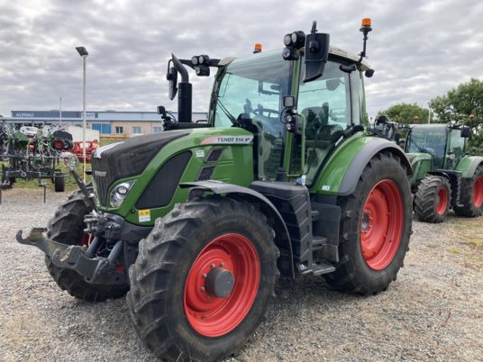 Fendt 514 POWER PLUS S4 - Τρακτέρ: φωτογραφία 2 Fendt 514 POWER PLUS S4 - Τρακτέρ: φωτογραφία 2