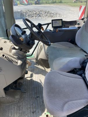 John Deere 6210R AUTOPOWER - Τρακτέρ: φωτογραφία 4 John Deere 6210R AUTOPOWER - Τρακτέρ: φωτογραφία 4