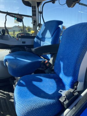 New Holland T7.210 - Τρακτέρ: φωτογραφία 5 New Holland T7.210 - Τρακτέρ: φωτογραφία 5