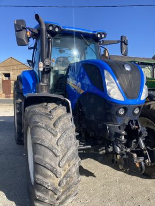 New Holland T7.210 - Τρακτέρ: φωτογραφία 1 New Holland T7.210 - Τρακτέρ: φωτογραφία 1