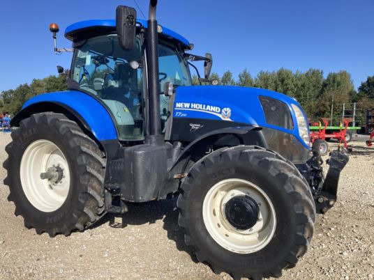 New Holland T7.210 - Τρακτέρ: φωτογραφία 2 New Holland T7.210 - Τρακτέρ: φωτογραφία 2