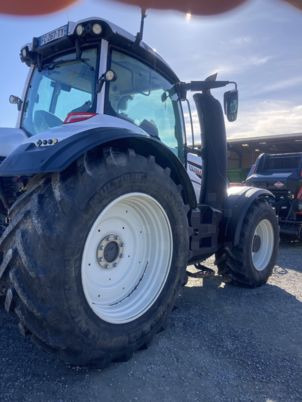 Valtra T154 VERSU - Τρακτέρ: φωτογραφία 3 Valtra T154 VERSU - Τρακτέρ: φωτογραφία 3