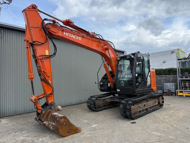 Hitachi ZX 135 US-5B - Ερπυστριοφόρος εκσκαφέας: φωτογραφία 4 Hitachi ZX 135 US-5B - Ερπυστριοφόρος εκσκαφέας: φωτογραφία 4