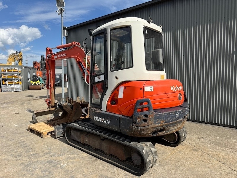 Kubota KX 121-3 A - Μίνι εκσκαφέας: φωτογραφία 2 Kubota KX 121-3 A - Μίνι εκσκαφέας: φωτογραφία 2