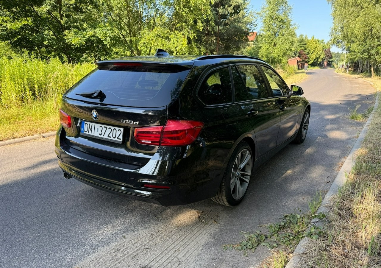 BMW SERIA 3 V (F30/F31/F34) BMW SERIA 3 318d 150KM Automat SportLine*AdaptiveLed*Navi*Półskóra*SerwisBMW* FV - Station wagon: φωτογραφία 4 BMW SERIA 3 V (F30/F31/F34) BMW SERIA 3 318d 150KM Automat SportLine*AdaptiveLed*Navi*Półskóra*SerwisBMW* FV - Station wagon: φωτογραφία 4