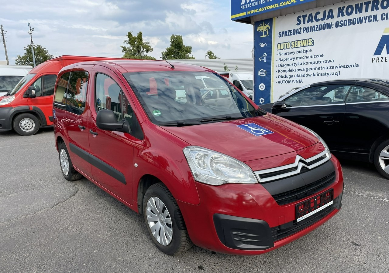 Citroen Berlingo II Berlingo 1.6 do przewozu Niepełnosprawnych inwalida rampa 2018 - Αυτοκίνητο: φωτογραφία 4 Citroen Berlingo II Berlingo 1.6 do przewozu Niepełnosprawnych inwalida rampa 2018 - Αυτοκίνητο: φωτογραφία 4