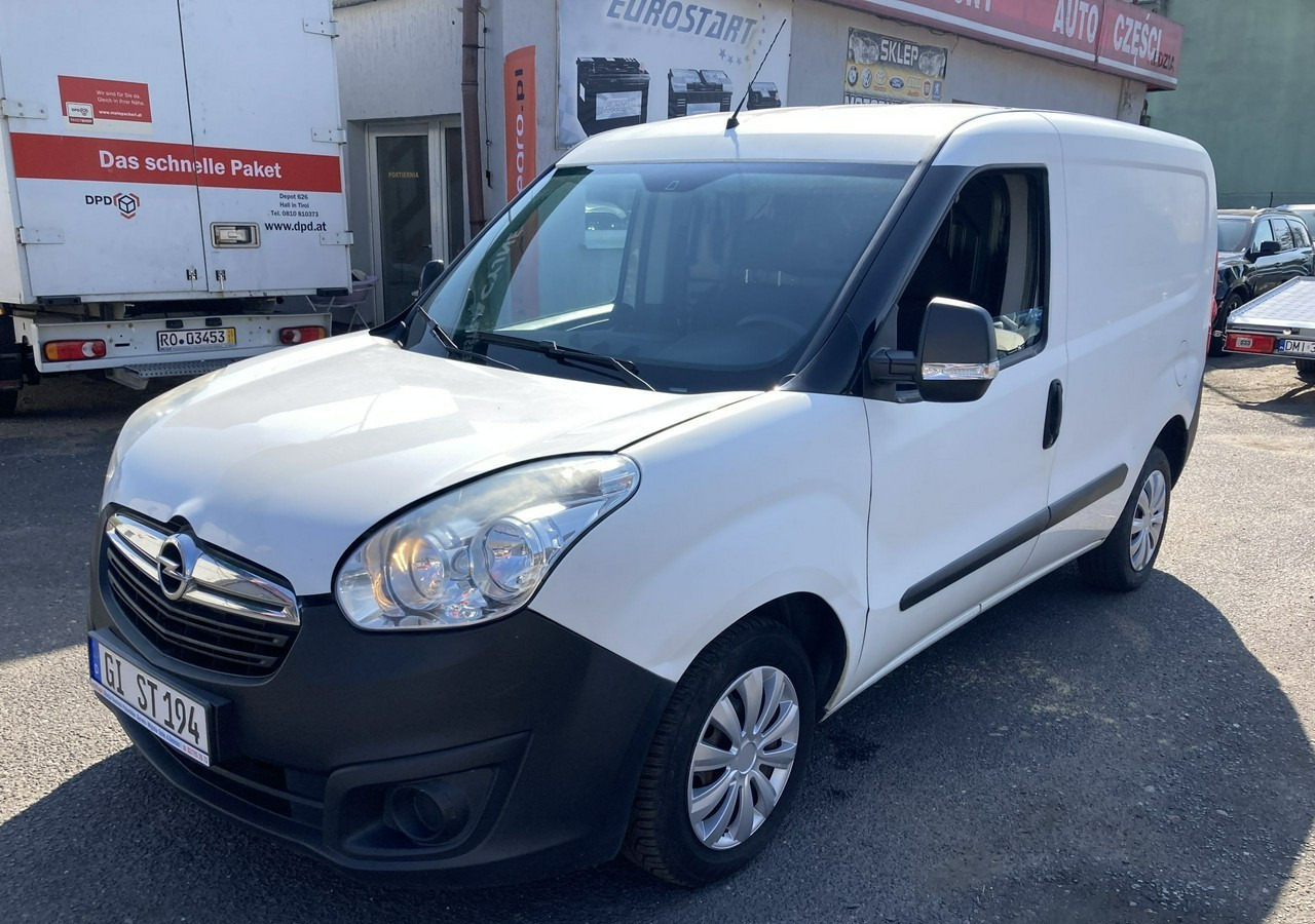 Fiat Doblo Fiat Doblo 1,3 jtd ECO Flex chłodnia do leków 2013 - Βαν: φωτογραφία 4 Fiat Doblo Fiat Doblo 1,3 jtd ECO Flex chłodnia do leków 2013 - Βαν: φωτογραφία 4