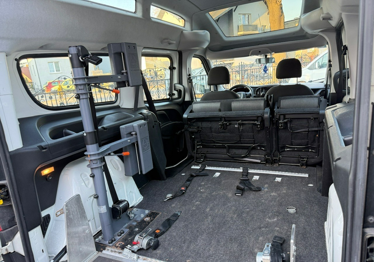 Fiat Doblo II Doblo 1.6-120KM dla Niepełnosprawnych RAMPA Inwalida Model 2020 - Αυτοκίνητο: φωτογραφία 4 Fiat Doblo II Doblo 1.6-120KM dla Niepełnosprawnych RAMPA Inwalida Model 2020 - Αυτοκίνητο: φωτογραφία 4