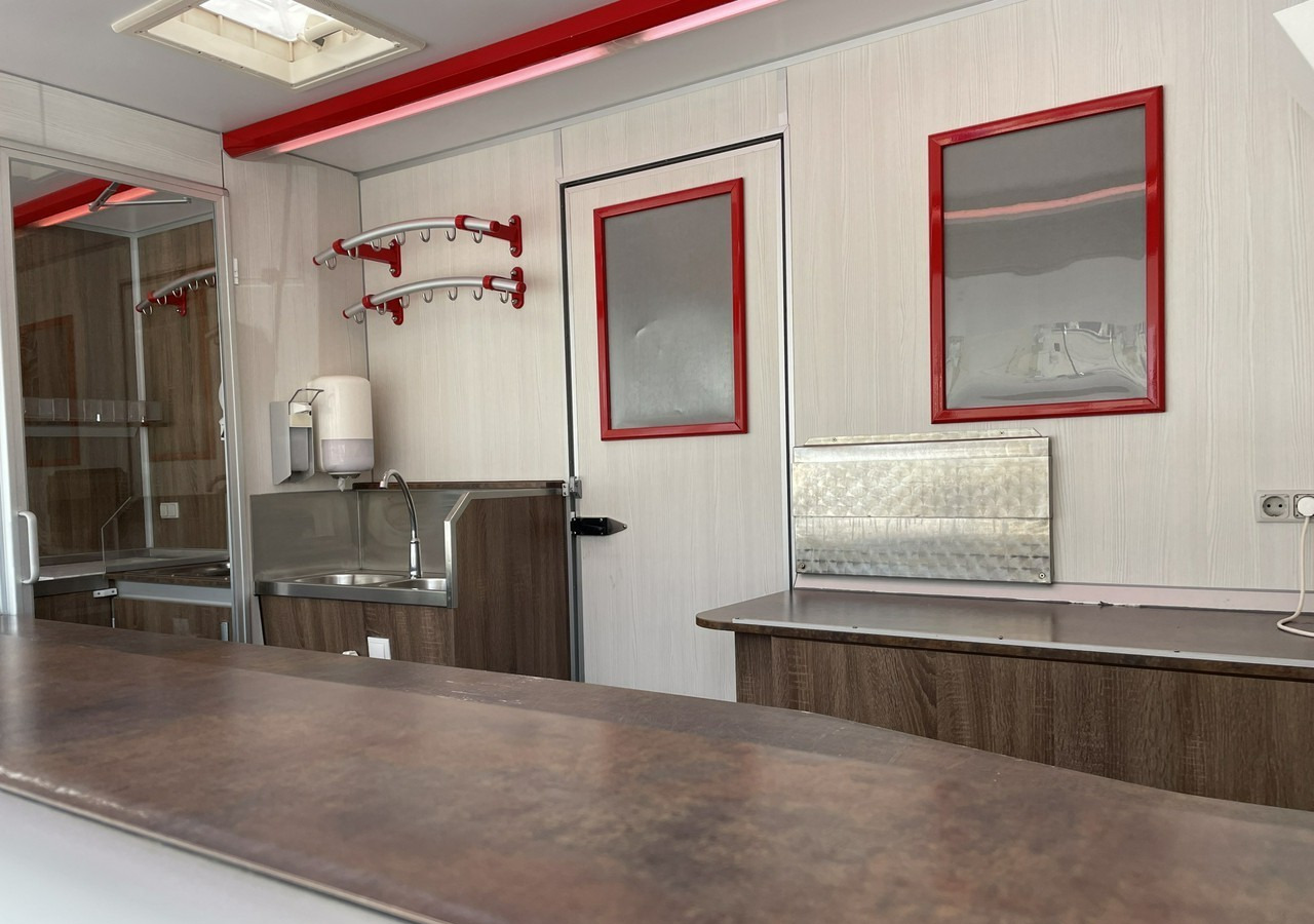 Fiat Ducato Autosklep Gastronomiczny Food Truck Foodtruck sklep W-zasil 2015 - Αυτοκινούμενη καντίνα: φωτογραφία 2 Fiat Ducato Autosklep Gastronomiczny Food Truck Foodtruck sklep W-zasil 2015 - Αυτοκινούμενη καντίνα: φωτογραφία 2