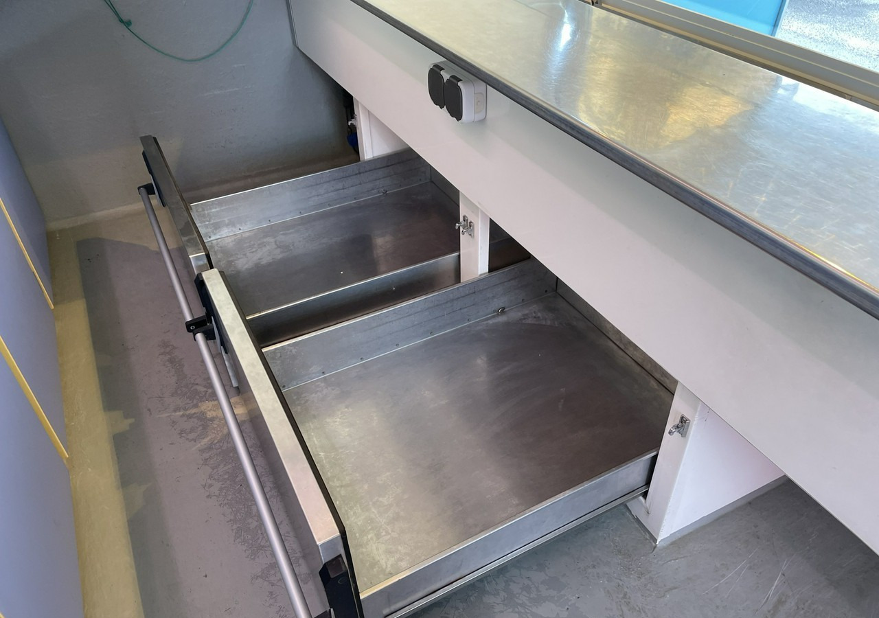 Fiat Ducato Autosklep Ryb Gastronomiczny food truck foodtruck sklep 112tkm BORCO - Αυτοκινούμενη καντίνα: φωτογραφία 4 Fiat Ducato Autosklep Ryb Gastronomiczny food truck foodtruck sklep 112tkm BORCO - Αυτοκινούμενη καντίνα: φωτογραφία 4