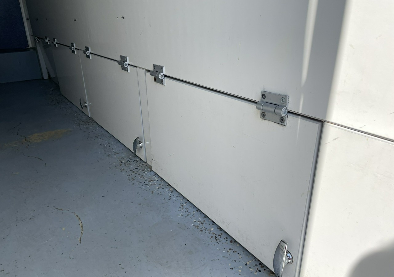 Fiat Ducato Ducato Autosklep wędlin Gastronomiczny Food Truck Foodtruck Sklep 20 - Αυτοκινούμενη καντίνα: φωτογραφία 4 Fiat Ducato Ducato Autosklep wędlin Gastronomiczny Food Truck Foodtruck Sklep 20 - Αυτοκινούμενη καντίνα: φωτογραφία 4