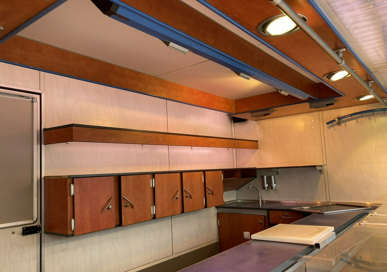 Inna Inny Autosklep wędlin Gastronomiczna food truck foodtruck sklep bar - Ρυμουλκούμενη καντίνα: φωτογραφία 3 Inna Inny Autosklep wędlin Gastronomiczna food truck foodtruck sklep bar - Ρυμουλκούμενη καντίνα: φωτογραφία 3