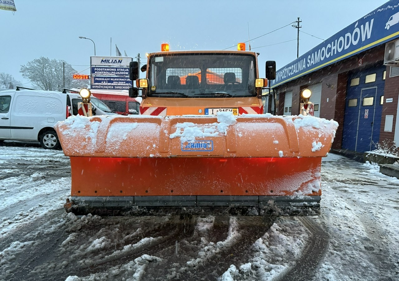 Mercedes-Benz Inny Mercedes-Benz Mercedes Vario 815 Wywrotka 4X4 2004 Pług posypywarka odśnieżarka - Εκχιονιστικό μηχάνημα: φωτογραφία 3 Mercedes-Benz Inny Mercedes-Benz Mercedes Vario 815 Wywrotka 4X4 2004 Pług posypywarka odśnieżarka - Εκχιονιστικό μηχάνημα: φωτογραφία 3